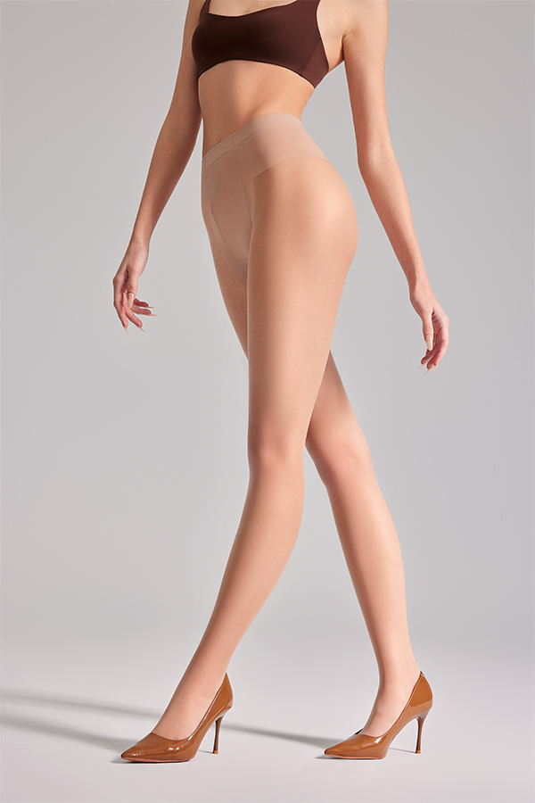 Extended waistband run resistant matt sheer tights