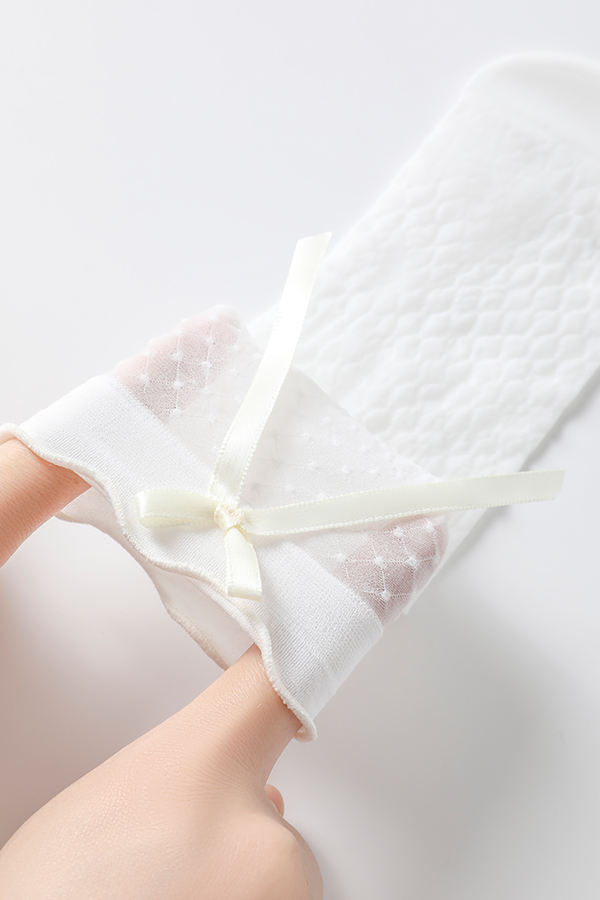 Argyle Dot Bow Girls Short Socks